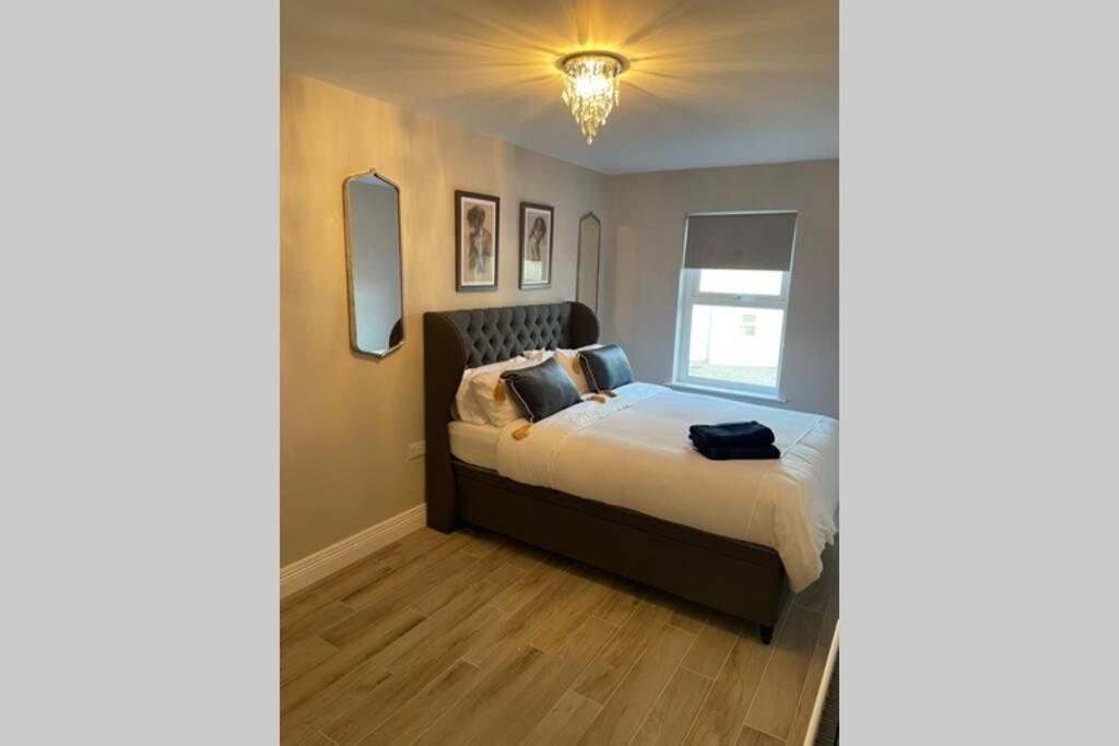 Luxurious Beach Front Apartment In Portrush Zewnętrze zdjęcie
