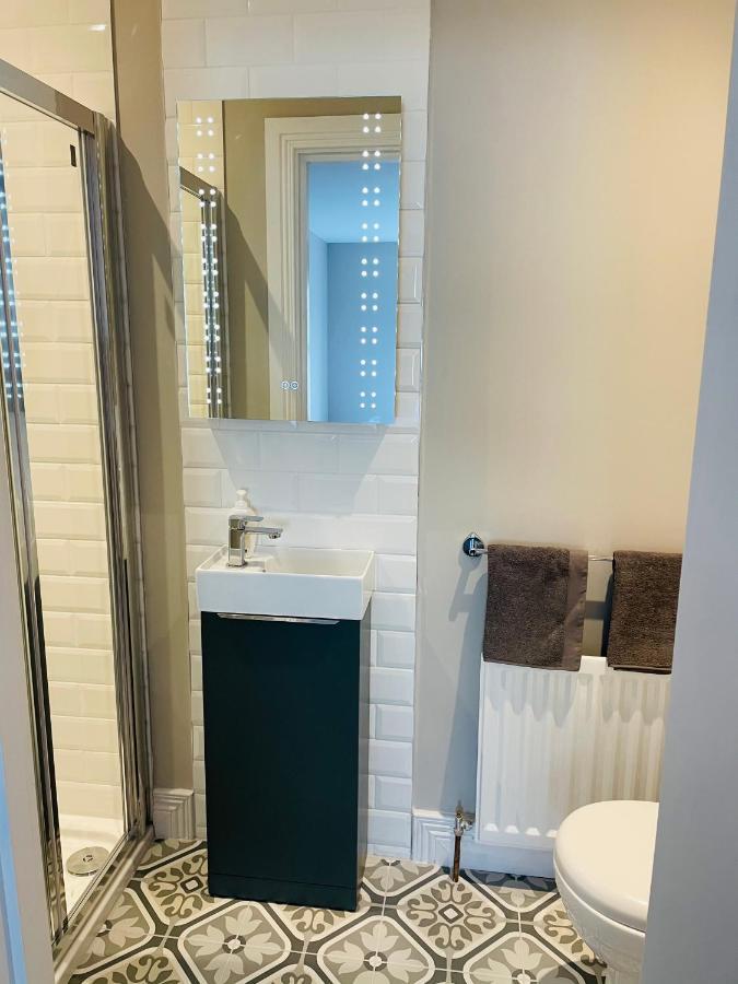 Luxurious Beach Front Apartment In Portrush Zewnętrze zdjęcie